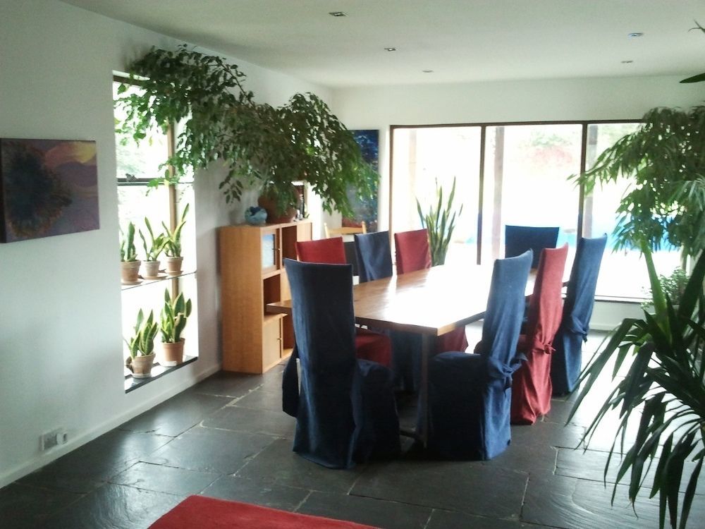 The Village Studio Apartments Моут Екстер'єр фото